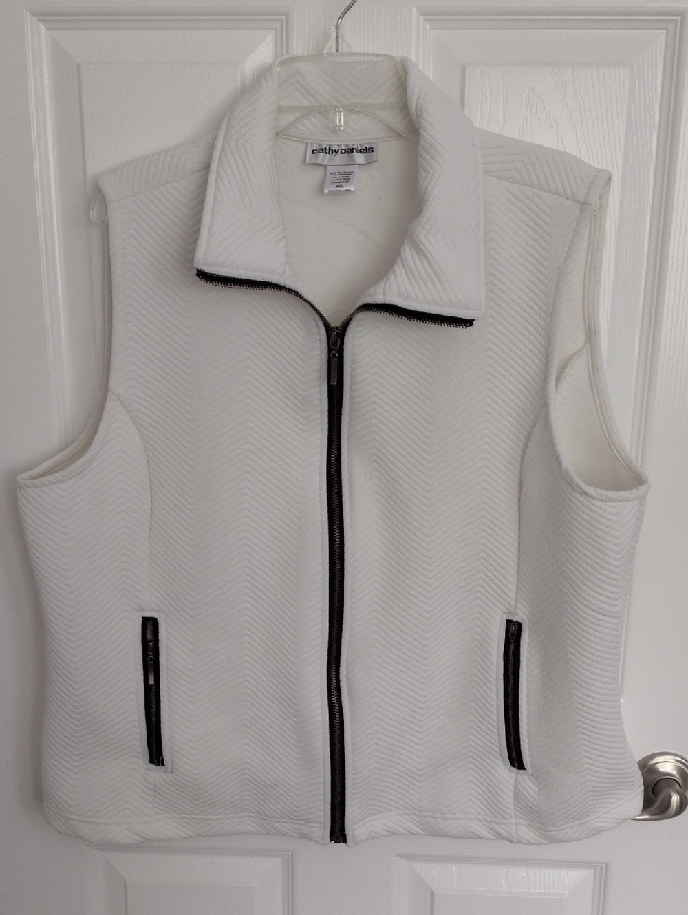 Cathy Daniels Soft White Zip Front Vest - XXL